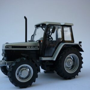New Holland 7740 SLE silver