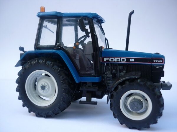 SDF 1062	Ford 7740 SL ( Blue Cab Roof) - Image 5