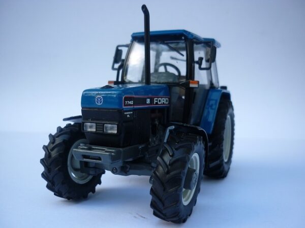 SDF 1062	Ford 7740 SL ( Blue Cab Roof)